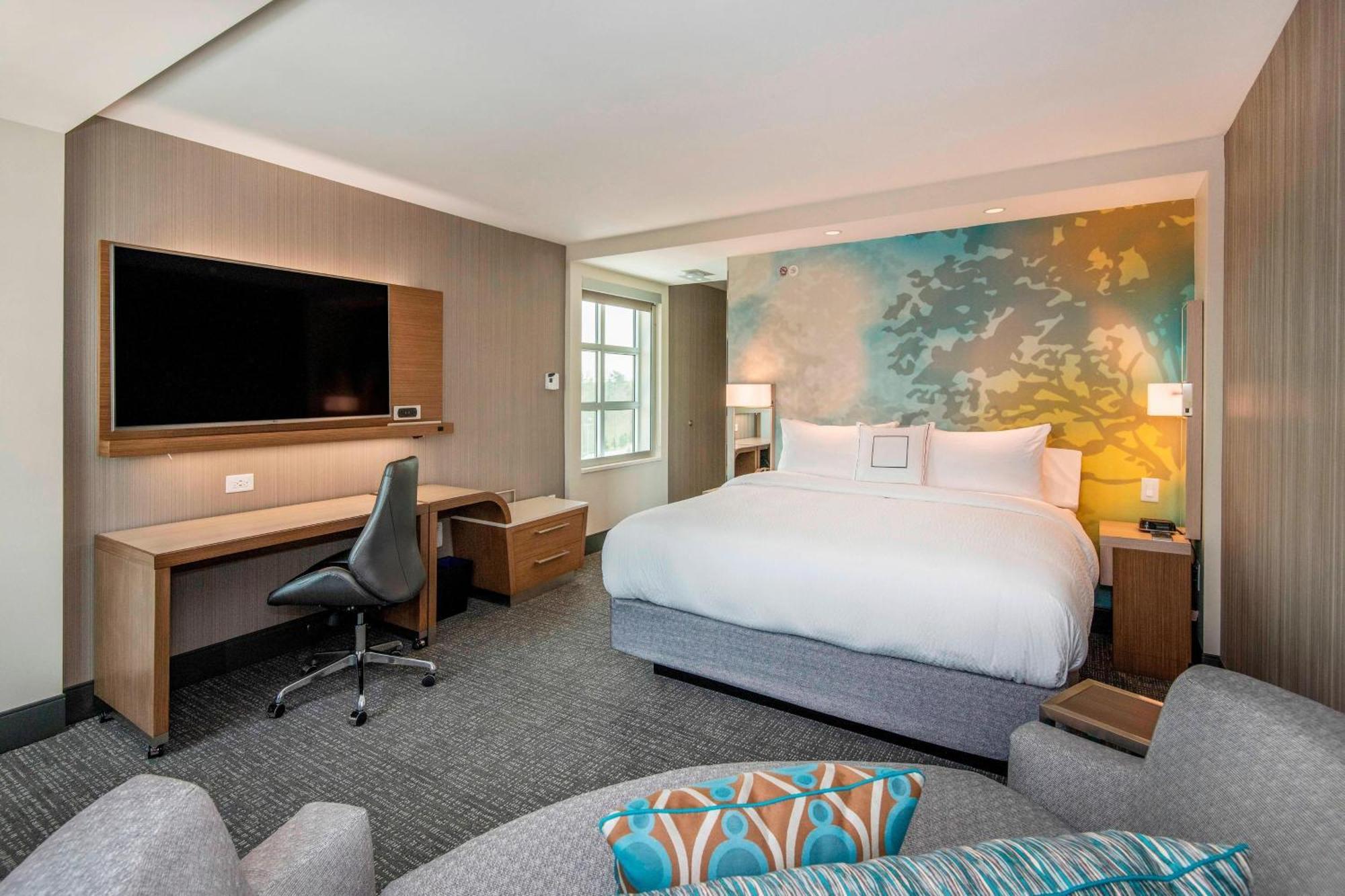 Courtyard By Marriott Raleigh Cary/Parkside Town Commons Hotel Bagian luar foto